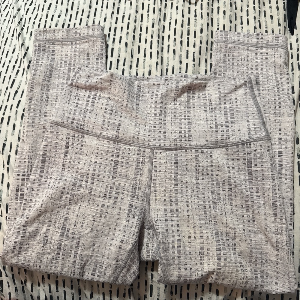 Gray Patterned Leggings - image 2